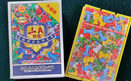 洛隆扑克批发采购指南与产品质量识别要点解析